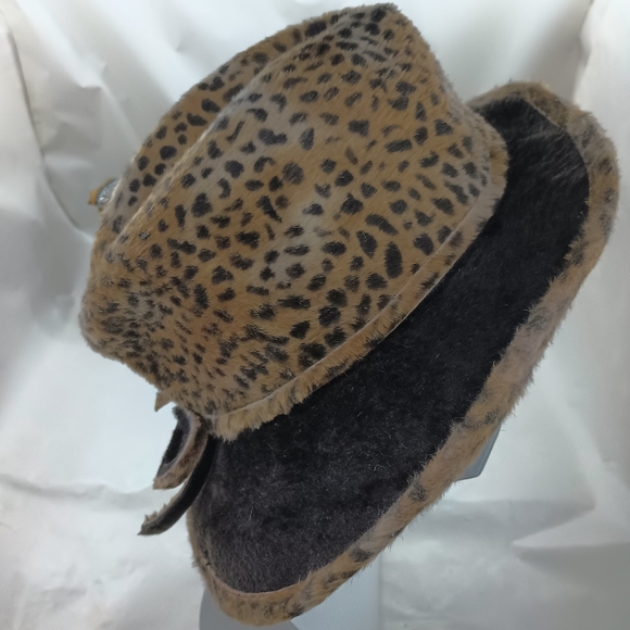 Schiaparelli Accessories - Vintage Elsa Schiaparelli Hat Leopard Print Rabbit Fur with Bow Two Tone 1950's